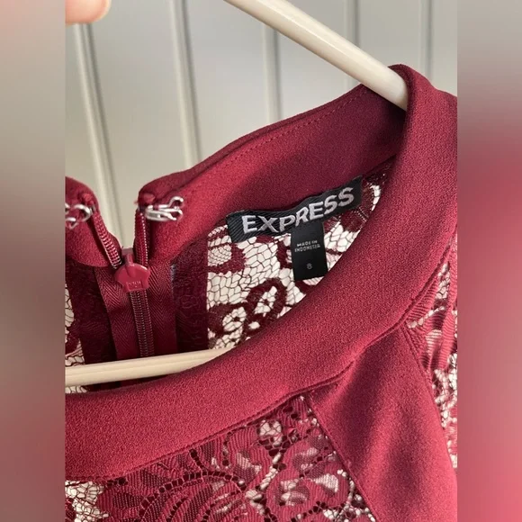 Burgundy Express dress - Picture 3 of 3